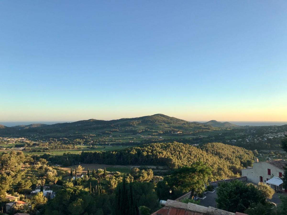 Studio De Charme Avec Grande Terrasse Vue Mer Le Castellet  Exteriör bild